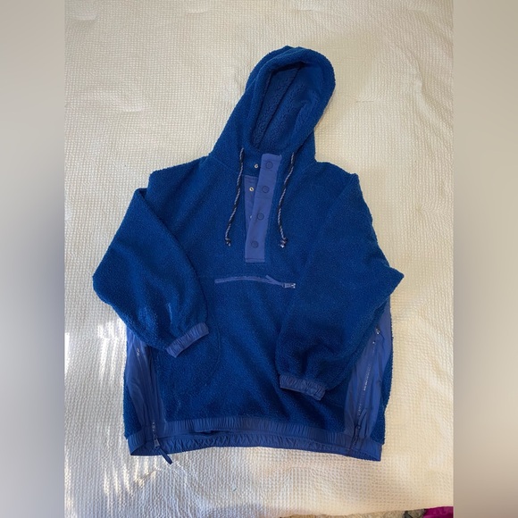 Free People - Fuzzy Was She Fleece Pullover - Picture 1 of 5